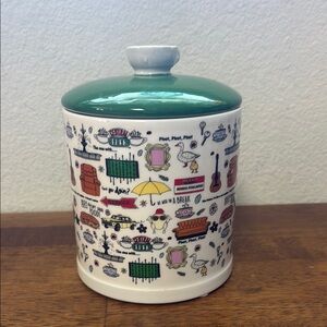 Silver Buffalo FRIENDS Icon Ceramic Snack Jar